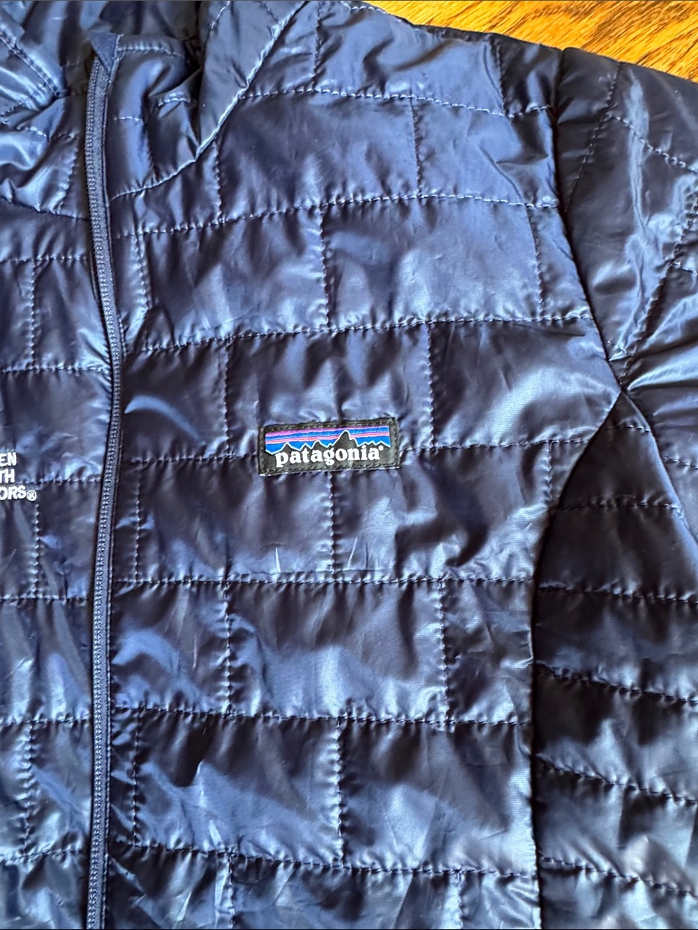 Nano puff women’s sz M navy jacket NWOT